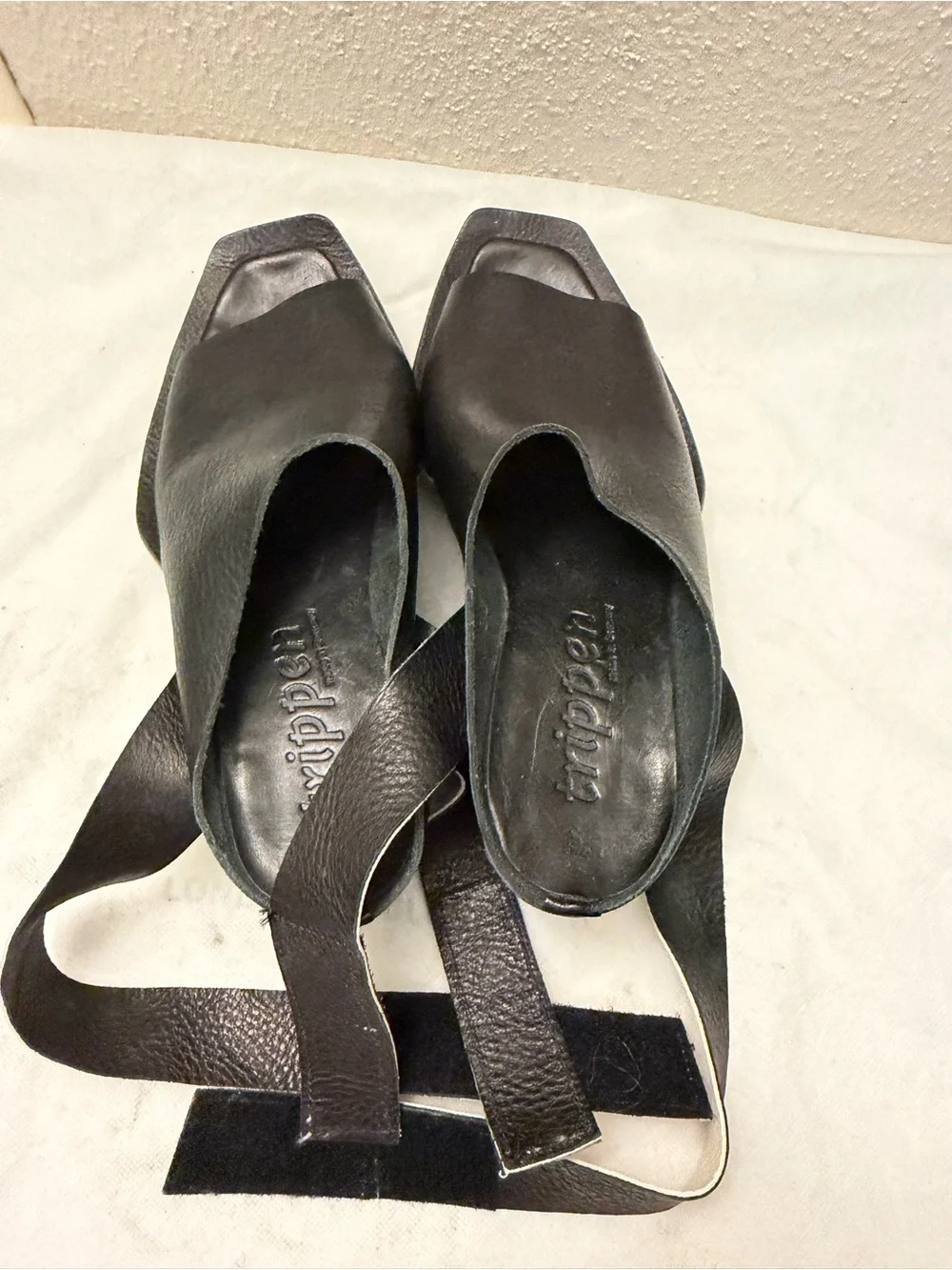 Tripp NYC Black and White Leather Ankle-Strap Sandals, pre-owned, SZ38